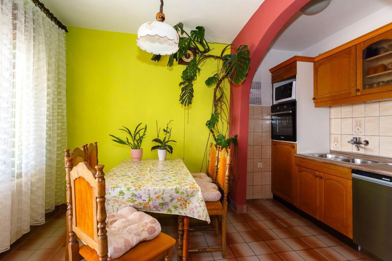 Apartments Stupar Кърк Екстериор снимка